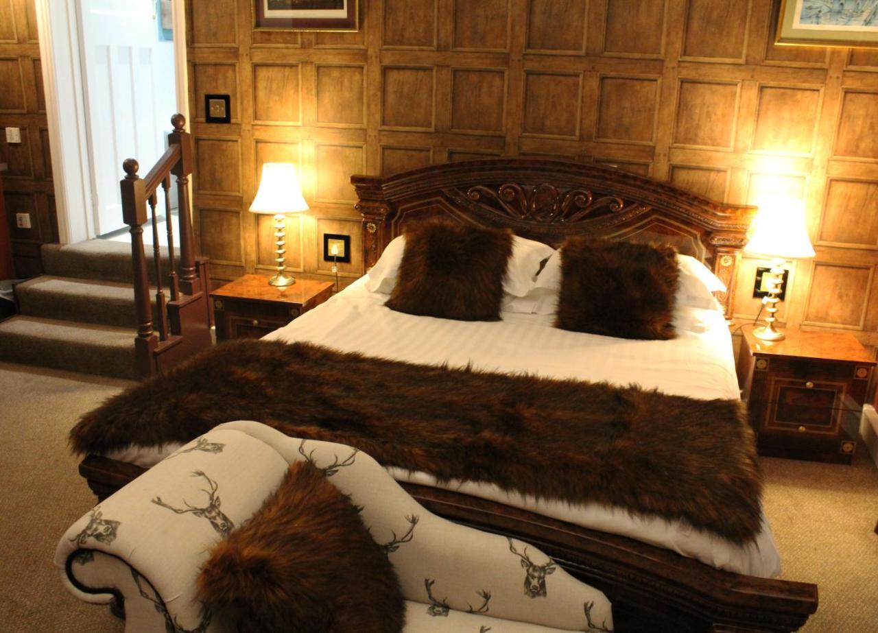 The Lion Hotel Buckden  Exterior foto